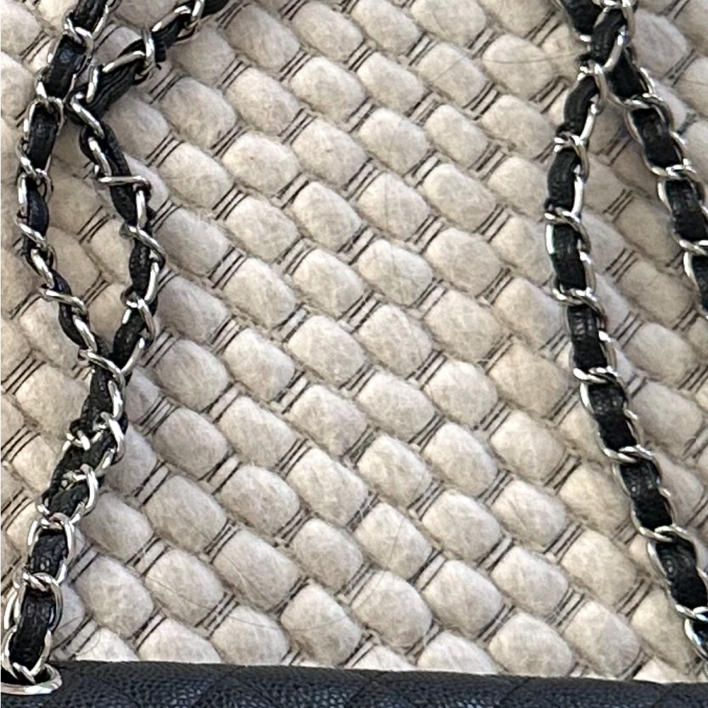 Elegant Black Chain Strap Women's Bag